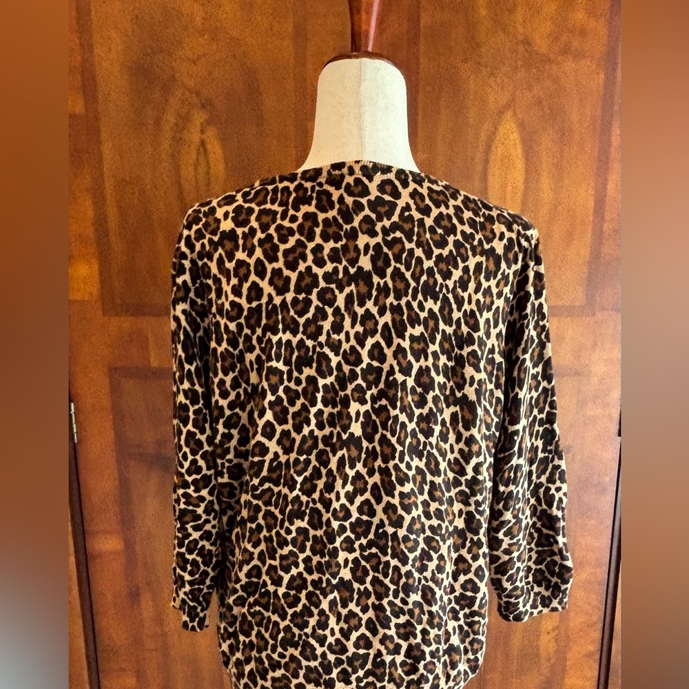 CLASSIC LANDS END COTTON ANIMAL PRINT SWEATER WITH 3/4 SLEEVES. SIZE L - Picture 2 of 5